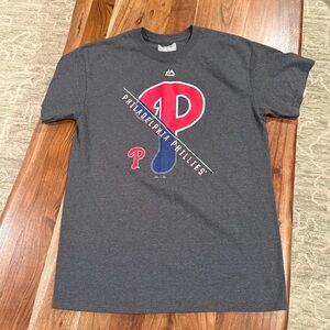 Majestic Philadelphia Phillies Baseball Gray Logo T-Shirt - Red & Blue Size M